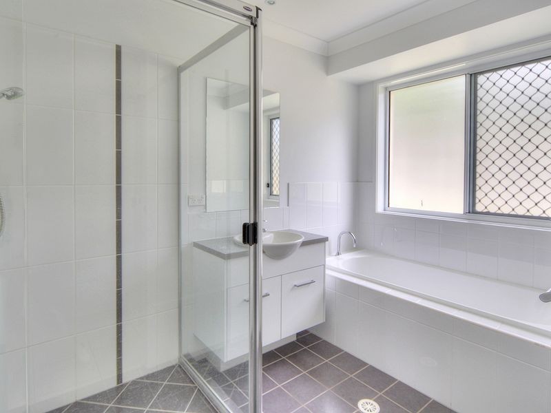 33 Bobbie Street, Parkinson QLD 4115