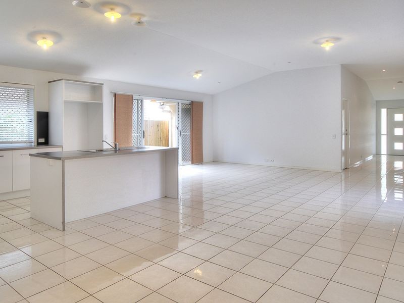 33 Bobbie Street, Parkinson QLD 4115