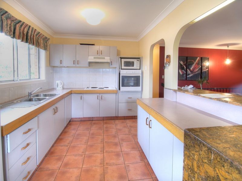 15 Hanover Street, Macgregor QLD 4109