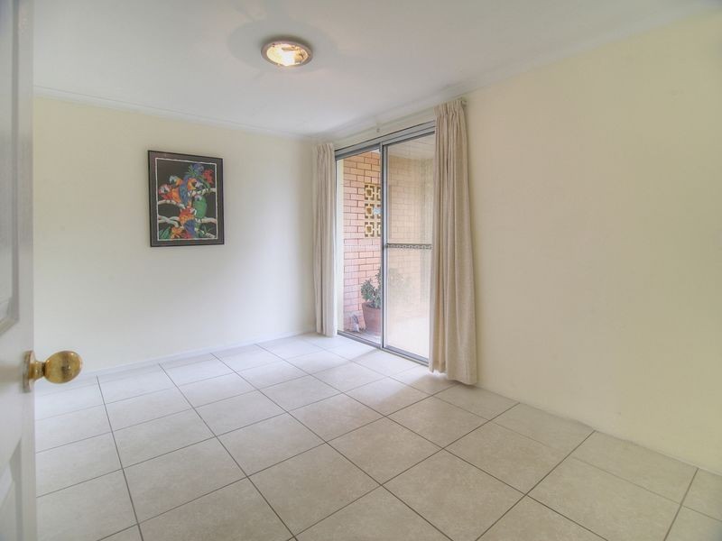 15 Hanover Street, Macgregor QLD 4109