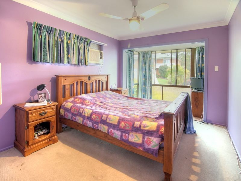 15 Hanover Street, Macgregor QLD 4109