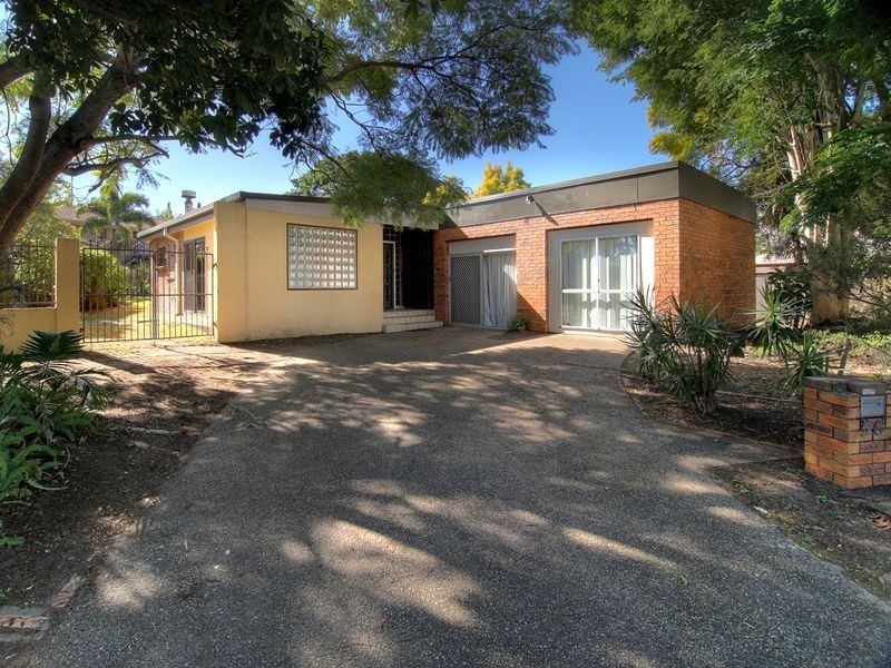 56 Metropole Street, Robertson QLD 4109