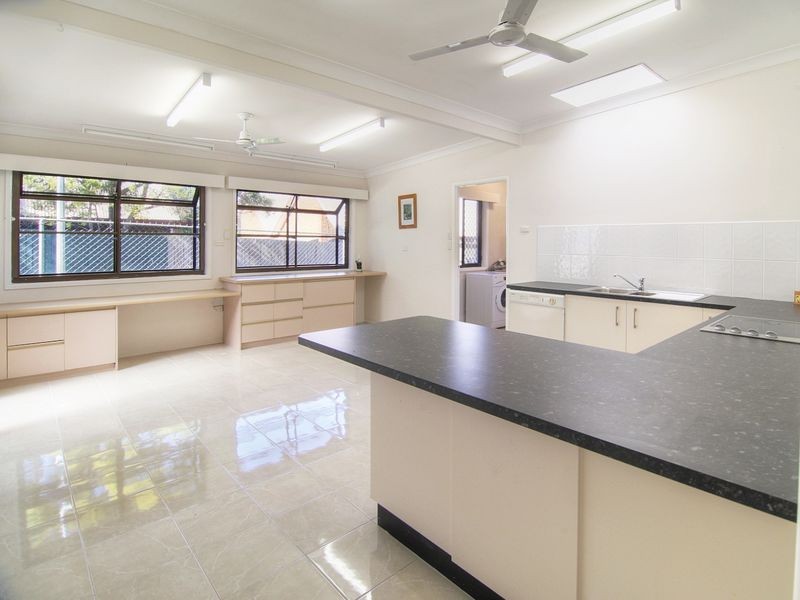 56 Metropole Street, Robertson QLD 4109