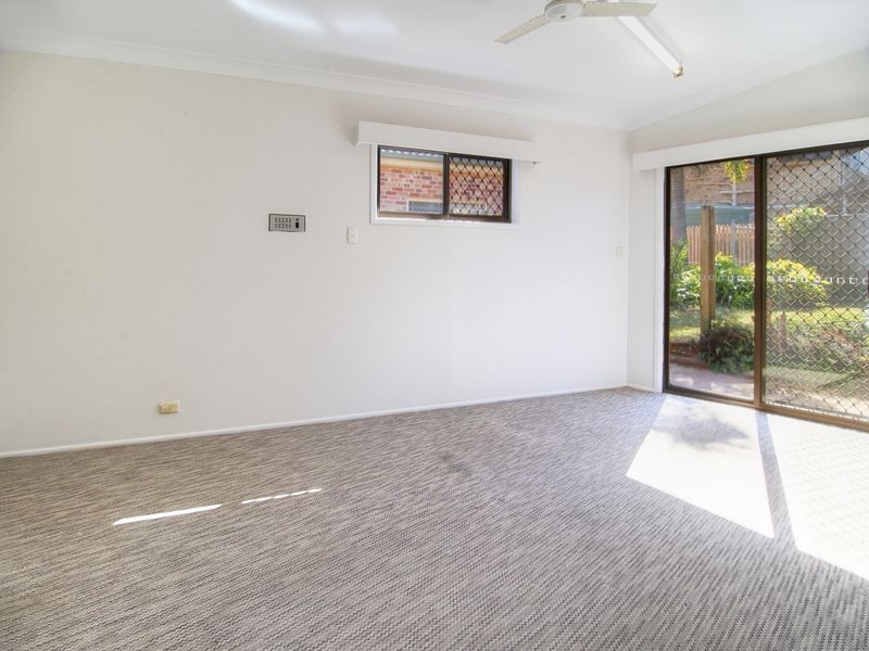 56 Metropole Street, Robertson QLD 4109
