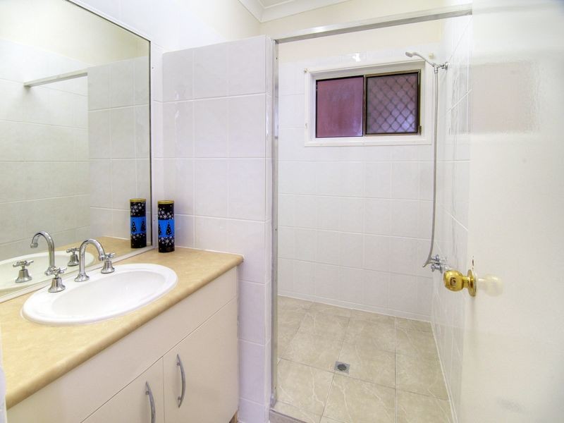 56 Metropole Street, Robertson QLD 4109