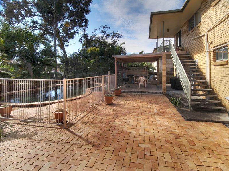 2 Tartarian Street, Macgregor QLD 4109