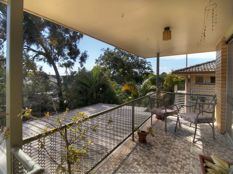 2 Tartarian Street, Macgregor QLD 4109