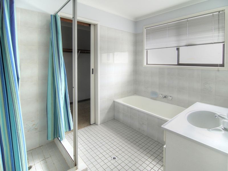 2 Monsour Street, Calamvale QLD 4116