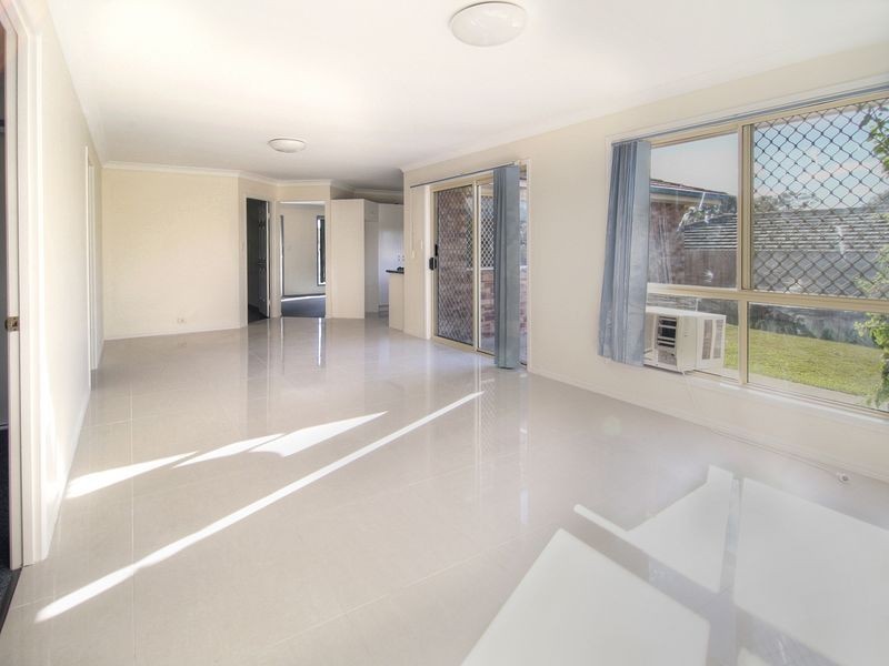 11 Woodrow Place, Marsden QLD 4132