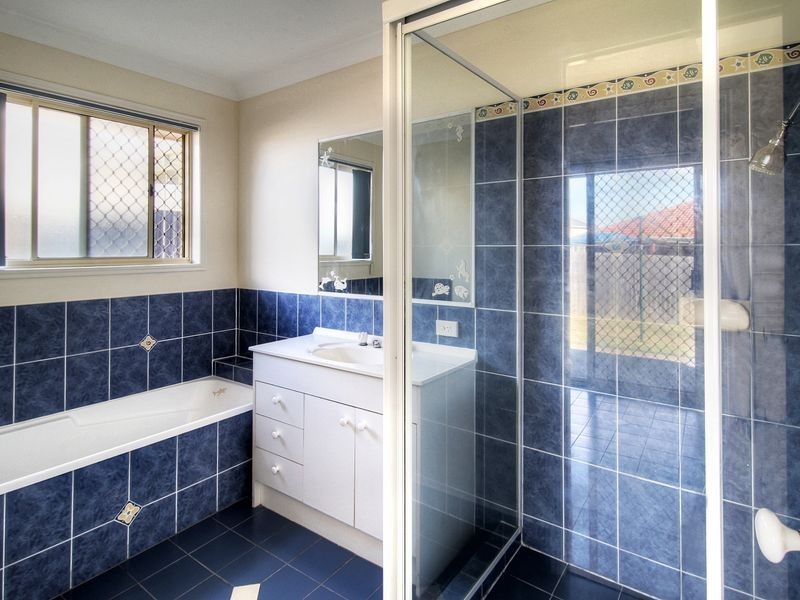 11 Woodrow Place, Marsden QLD 4132