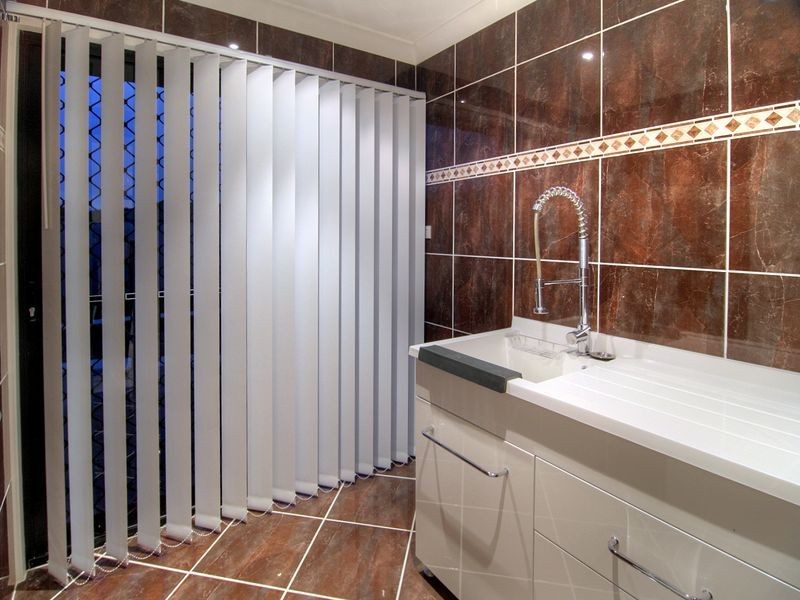 225 Ham Rd, Wishart QLD 4122