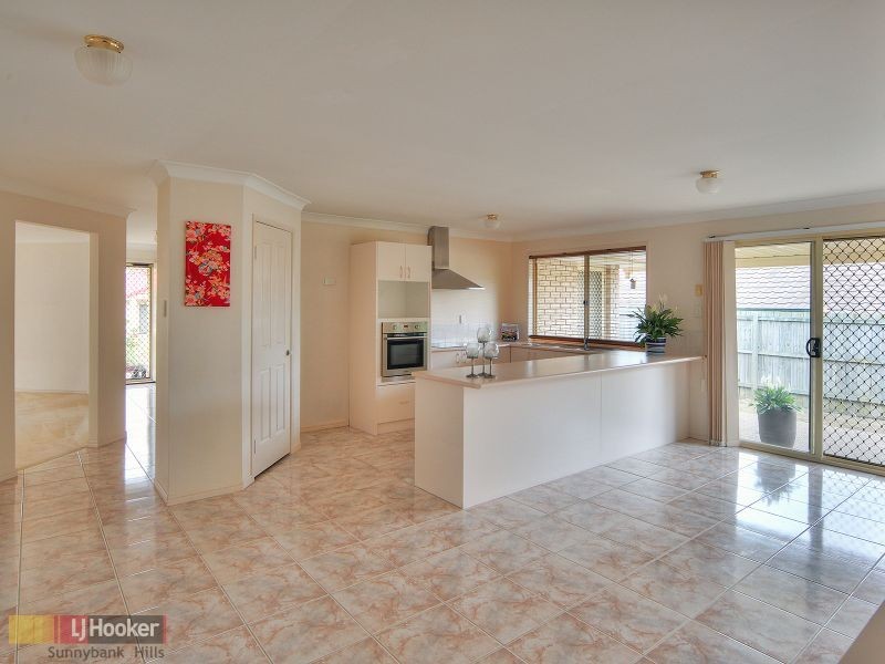 35 Poinsettia Crescent, Calamvale QLD 4116