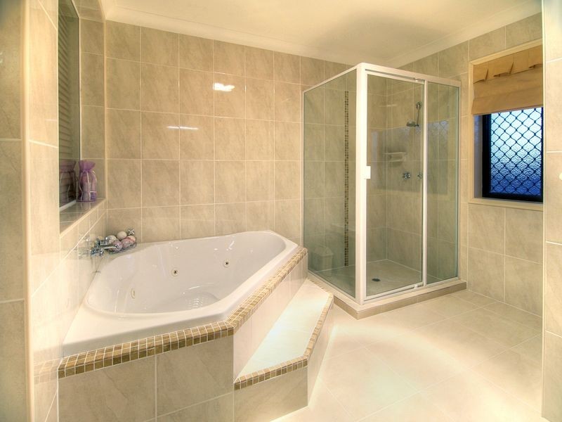 76 White Cedar Circuit, Stretton QLD 4116