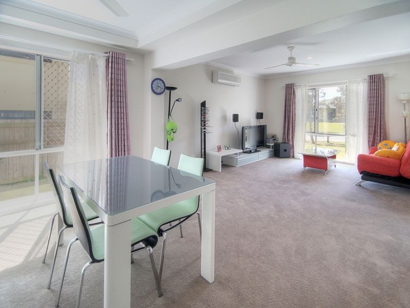 12 Morialta Place, Parkinson QLD 4115