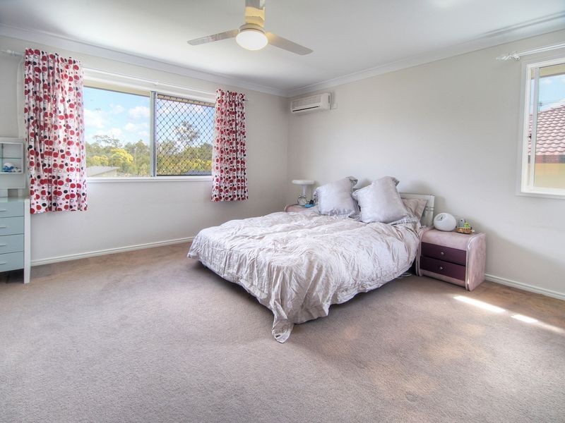 12 Morialta Place, Parkinson QLD 4115