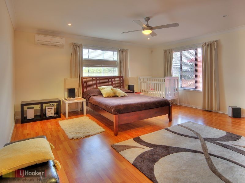 11 Hoop Pine Place, Sunnybank Hills QLD 4109