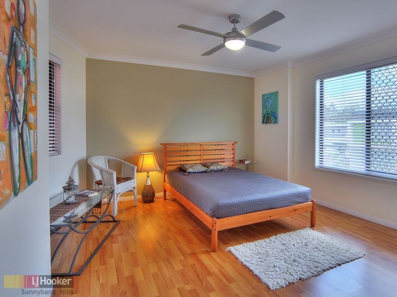 11 Hoop Pine Place, Sunnybank Hills QLD 4109