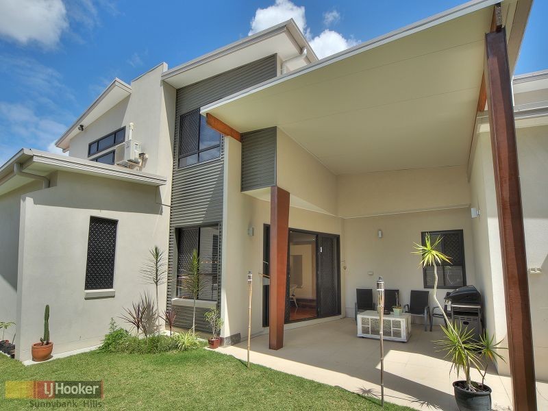 11 Hoop Pine Place, Sunnybank Hills QLD 4109