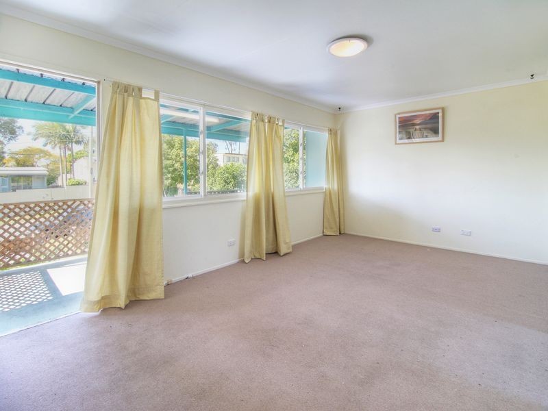 12 Yurugu Street, Woodridge QLD 4114