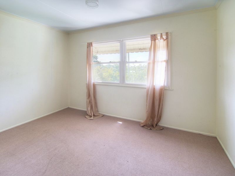 12 Yurugu Street, Woodridge QLD 4114