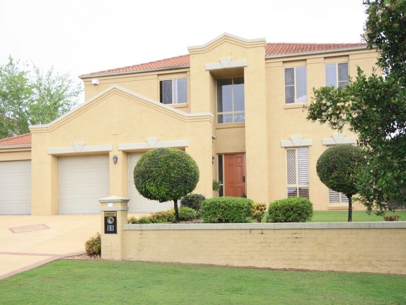 11 Wellington Place, Parkinson QLD 4115