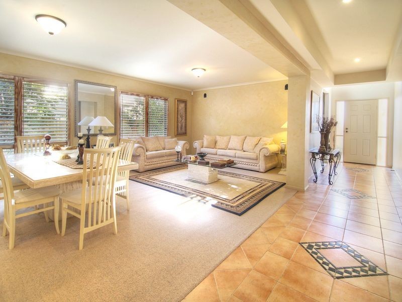 11 Wellington Place, Parkinson QLD 4115