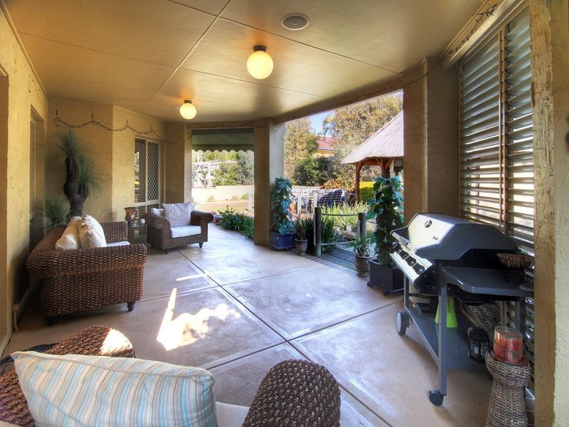 11 Wellington Place, Parkinson QLD 4115