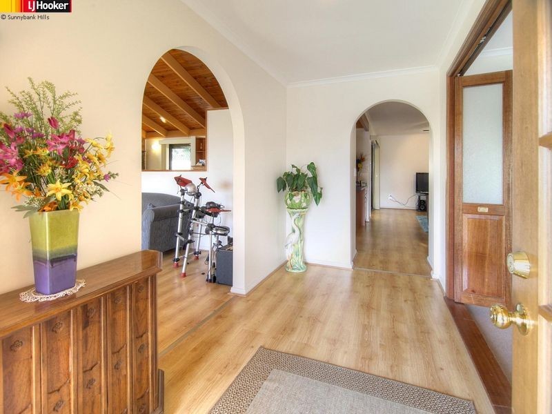 5 Pinetree Place, Runcorn QLD 4113