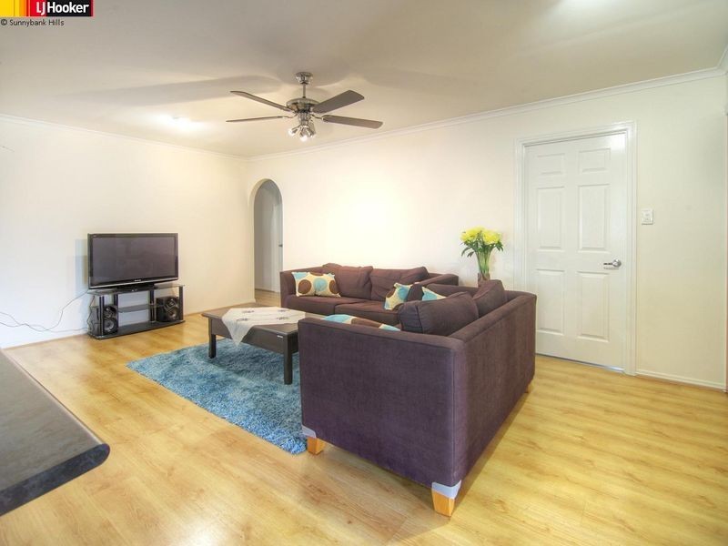 5 Pinetree Place, Runcorn QLD 4113