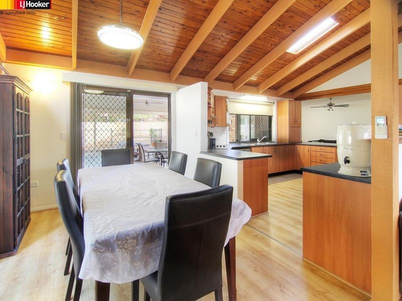 5 Pinetree Place, Runcorn QLD 4113