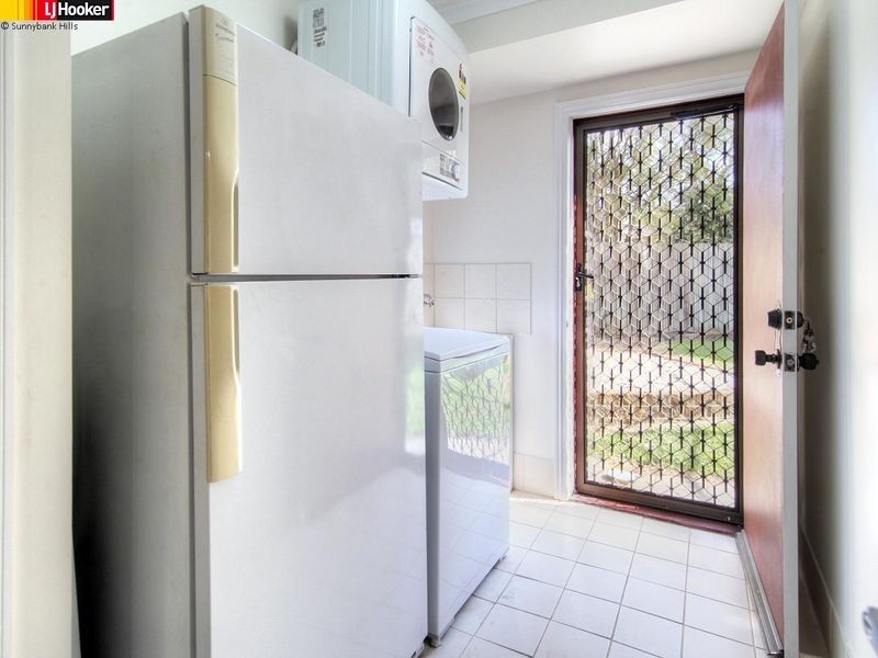 5 Pinetree Place, Runcorn QLD 4113