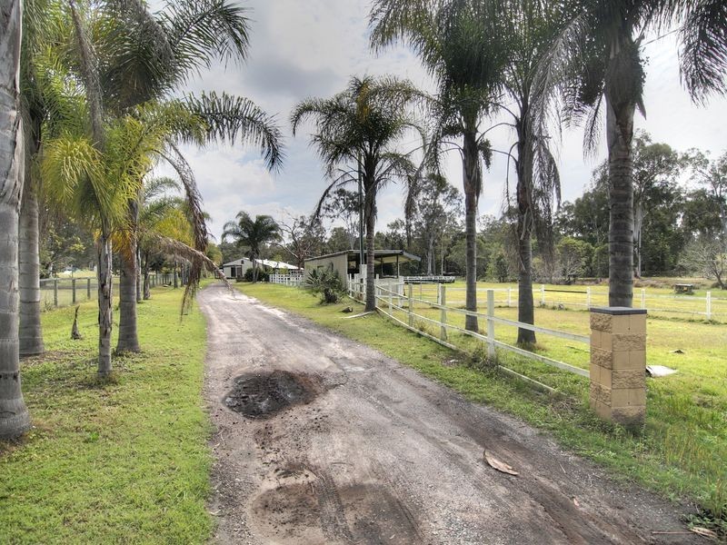 82 Sylvan Road, Park Ridge South QLD 4125