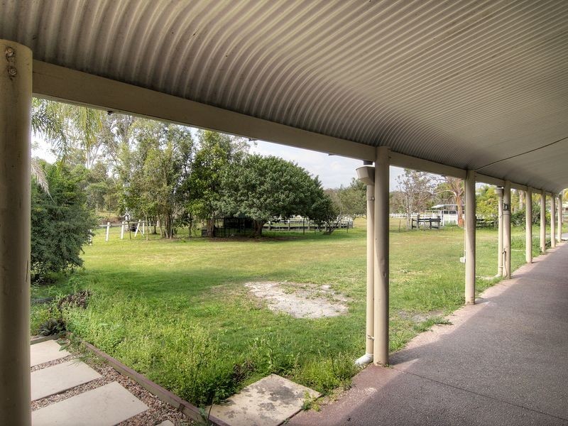 82 Sylvan Road, Park Ridge South QLD 4125