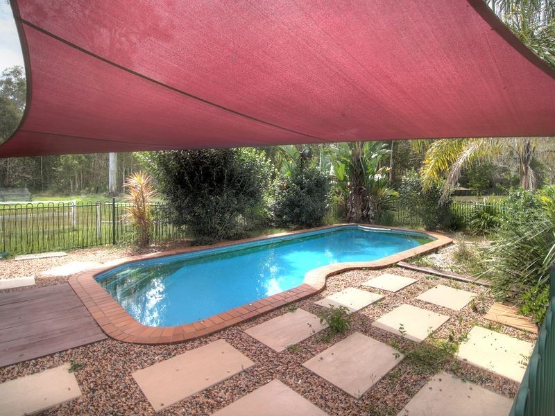 82 Sylvan Road, Park Ridge South QLD 4125