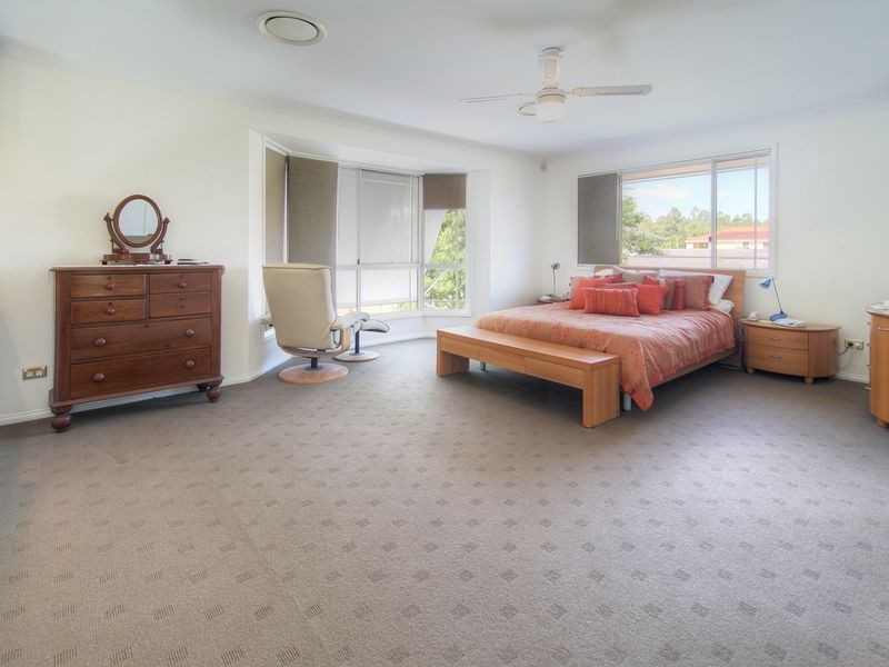 30 Ontario Crescent, Parkinson QLD 4115