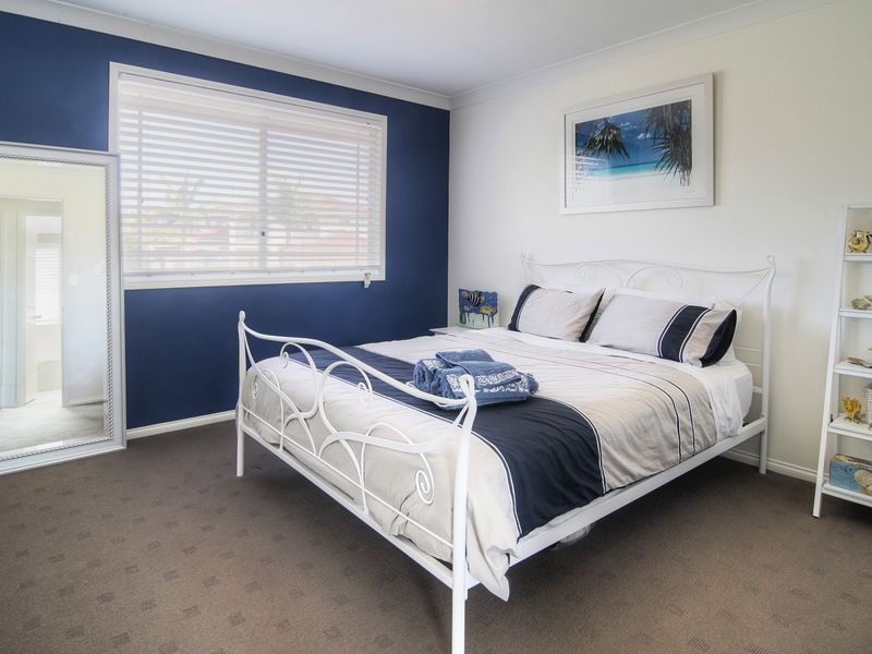 30 Ontario Crescent, Parkinson QLD 4115