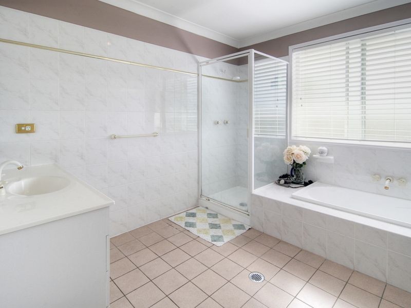 30 Ontario Crescent, Parkinson QLD 4115