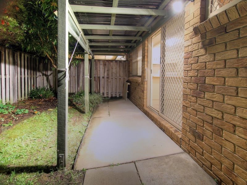 2/4 Watt Court, Calamvale QLD 4116