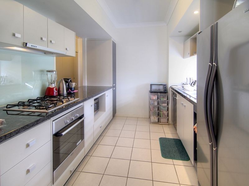29/8-12 Belgrave Road, Indooroopilly QLD 4068