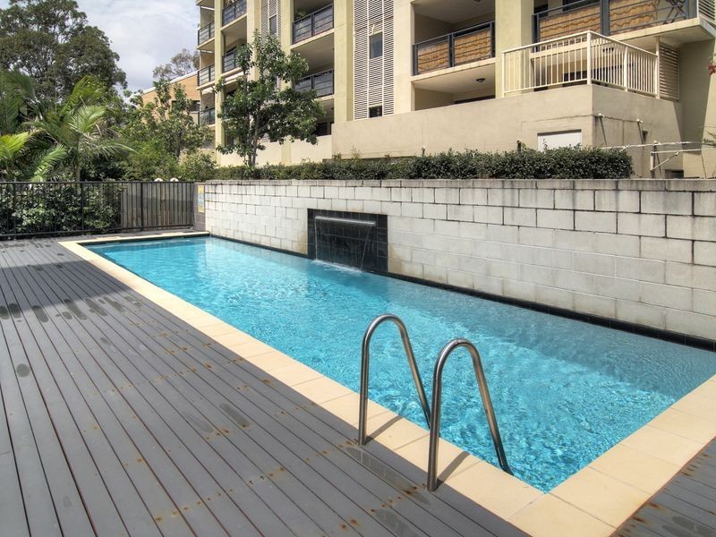 29/8-12 Belgrave Road, Indooroopilly QLD 4068