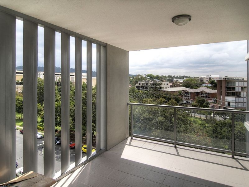 29/8-12 Belgrave Road, Indooroopilly QLD 4068