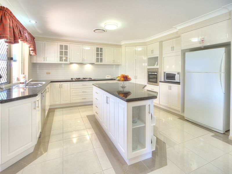 15 Candlewood Court, Stretton QLD 4116