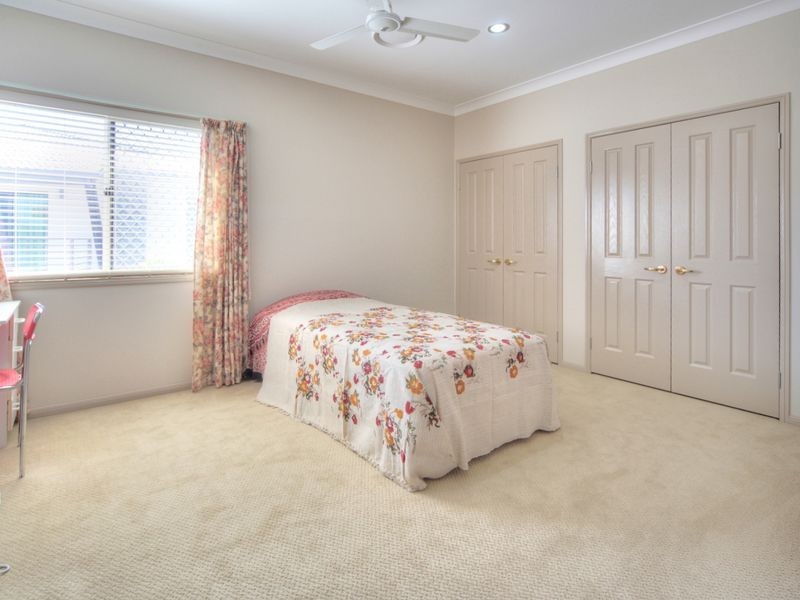 15 Candlewood Court, Stretton QLD 4116