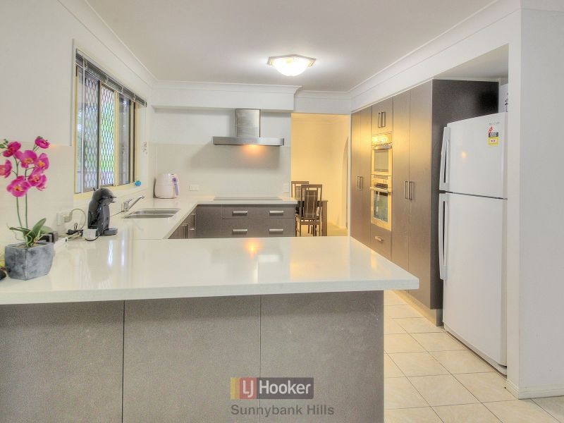11 Yewleaf Place, Calamvale QLD 4116