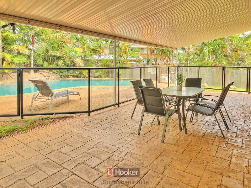 11 Yewleaf Place, Calamvale QLD 4116