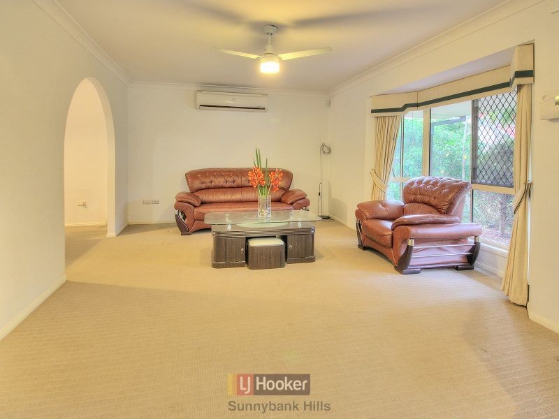 11 Yewleaf Place, Calamvale QLD 4116