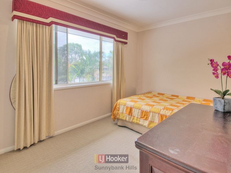 11 Yewleaf Place, Calamvale QLD 4116