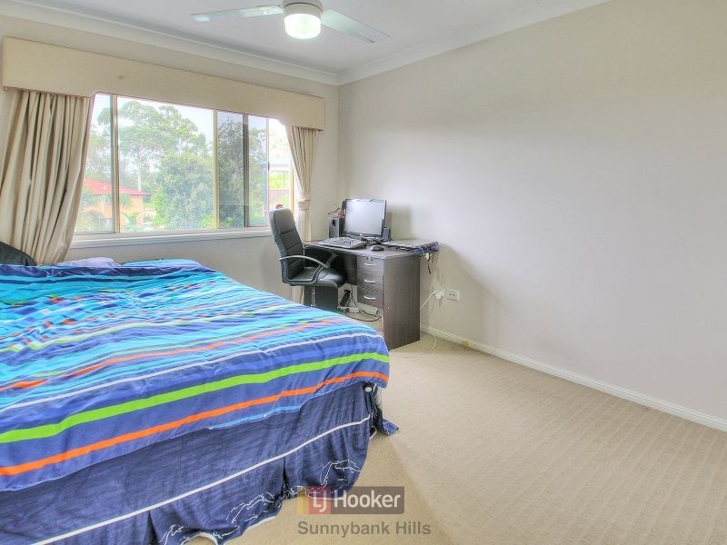 11 Yewleaf Place, Calamvale QLD 4116