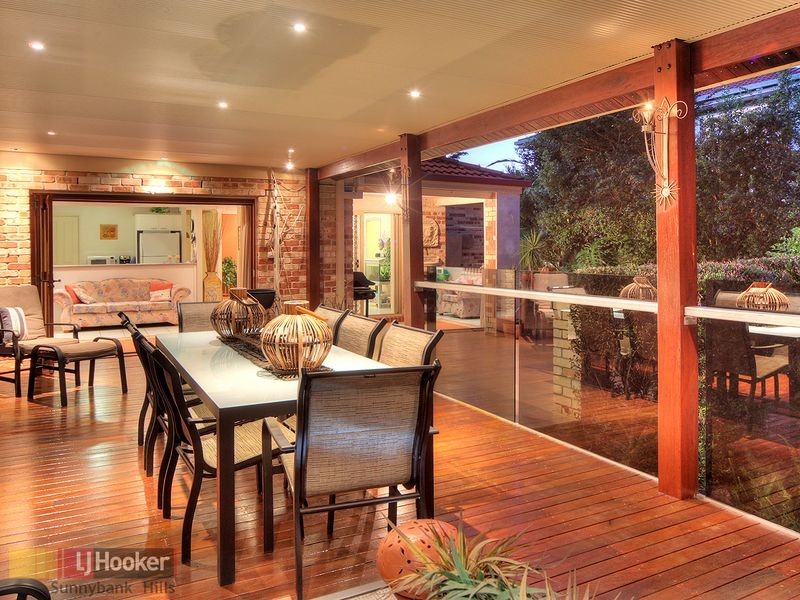 27 Cottonwood Crescent, Calamvale QLD 4116