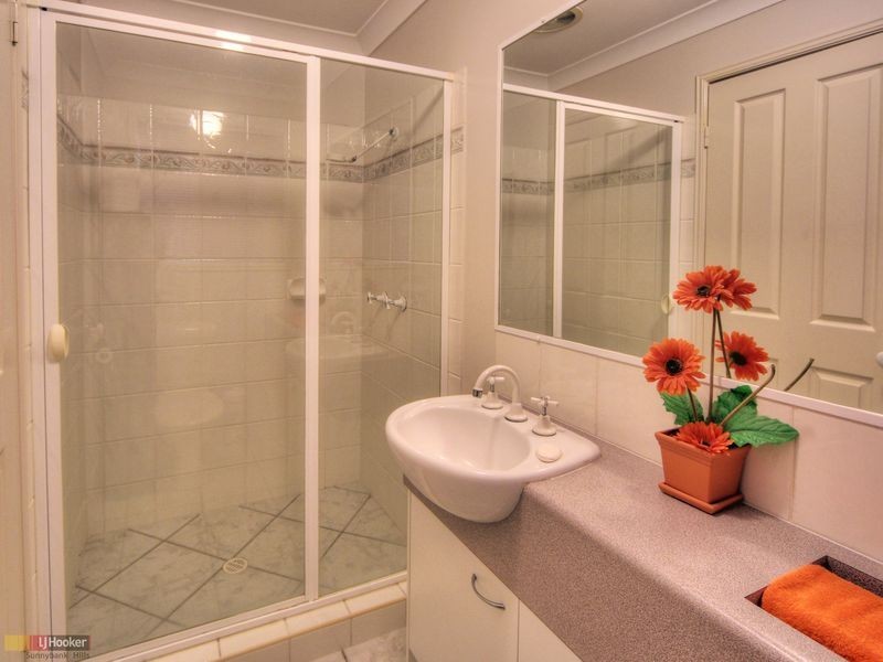 27 Cottonwood Crescent, Calamvale QLD 4116